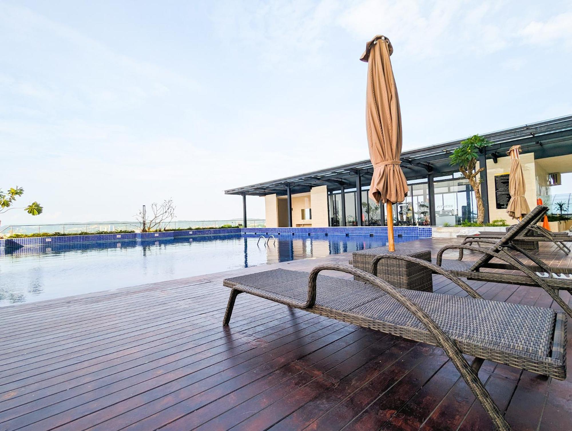 Lovina 1615 At Pollux Meisterstadt Batam Exterior photo